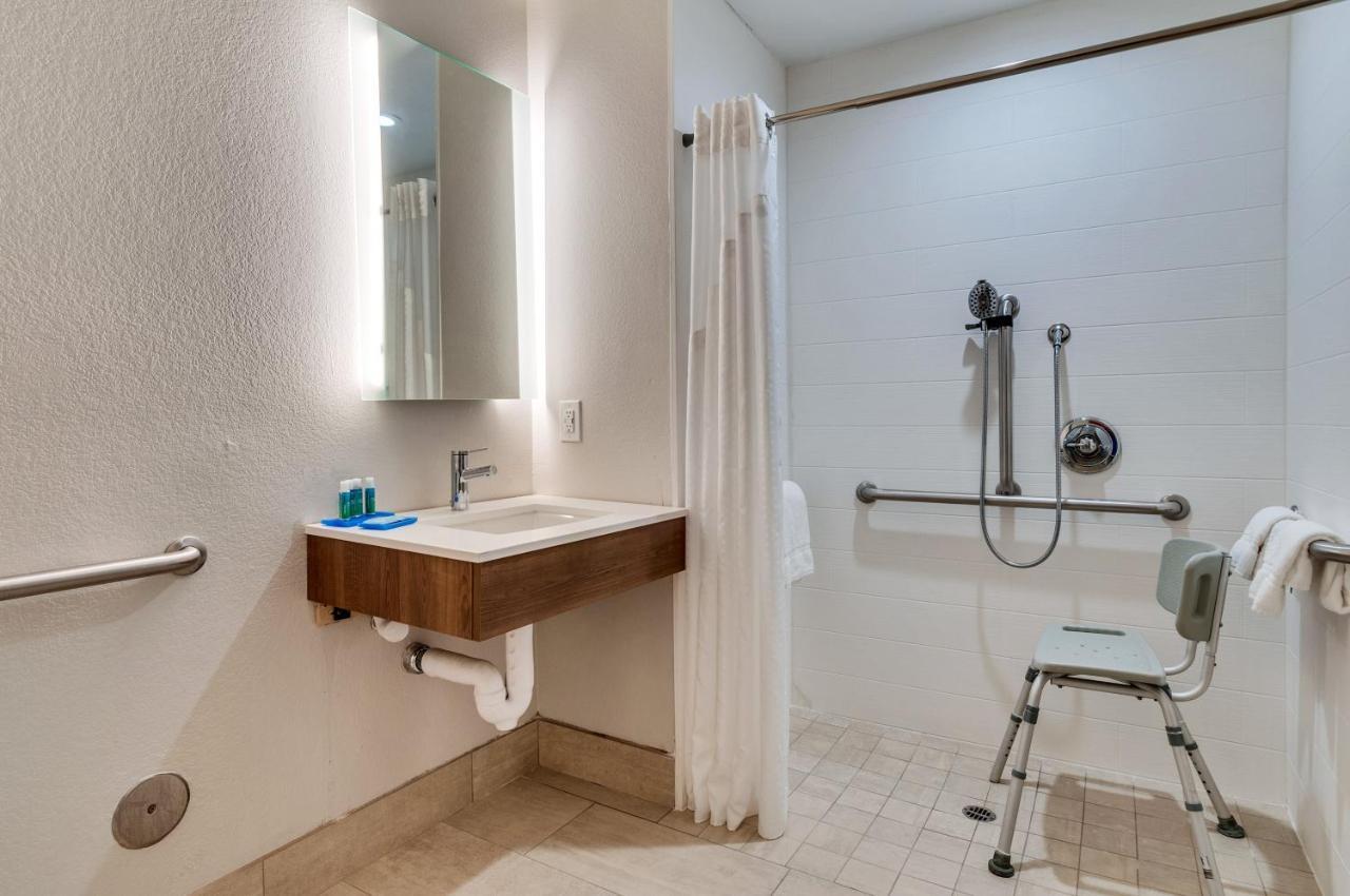 Holiday Inn Express Hotel & Suites Lake Elsinore By Ihg Экстерьер фото